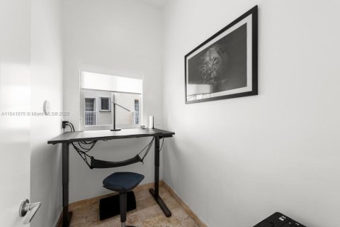 Copropriété à louer à Miami Beach, Floride: 2 chambres, 154.22 m2 № 1834347 - photo 20