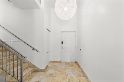 Copropriété à louer à Miami Beach, Floride: 2 chambres, 154.22 m2 № 1834347 - photo 6