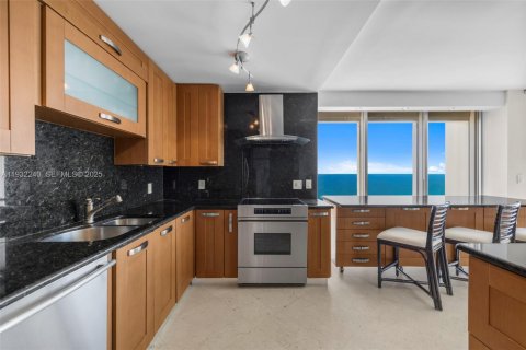 Copropriété à vendre à Key Biscayne, Floride: 3 chambres, 289.86 m2 № 1991755 - photo 11