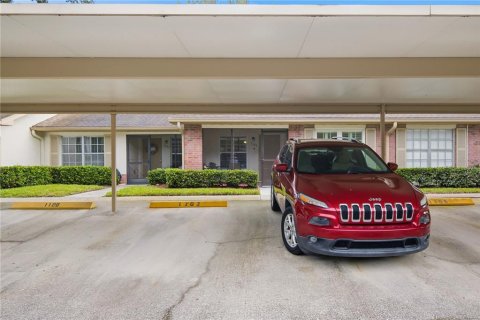 Condo in Dunedin, Florida, 2 bedrooms № 2384220 - photo 2