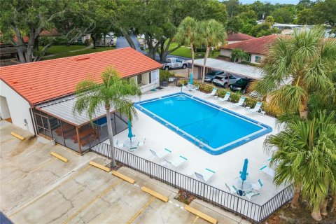 Condo in Dunedin, Florida, 2 bedrooms № 2384220 - photo 3
