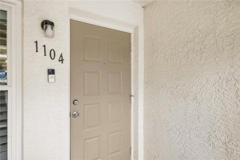 Condo in Dunedin, Florida, 2 bedrooms № 2384220 - photo 9