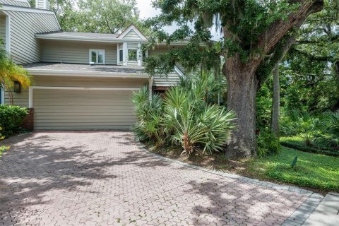 Adosado en venta en Tampa, Florida, 3 dormitorios, 239.22 m2 № 2355137 - foto 2