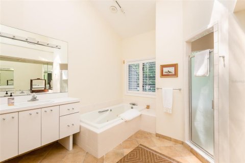 Adosado en venta en Tampa, Florida, 3 dormitorios, 239.22 m2 № 2355137 - foto 26