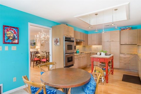 Adosado en venta en Tampa, Florida, 3 dormitorios, 239.22 m2 № 2355137 - foto 13