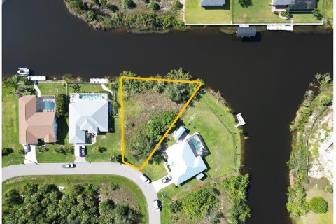 Terreno en venta en Port Charlotte, Florida № 1635009 - foto 6
