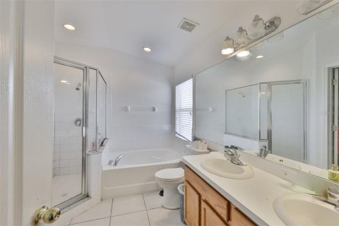 House in Ruskin, Florida 4 bedrooms, 182.37 sq.m. № 2124723 - photo 20