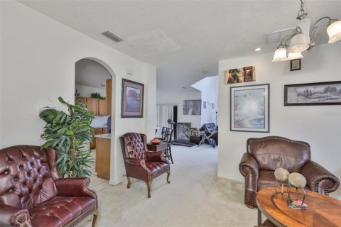 House in Ruskin, Florida 4 bedrooms, 182.37 sq.m. № 2124723 - photo 8