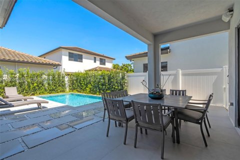 Villa ou maison à vendre à Doral, Floride: 4 chambres, 319.21 m2 № 2055898 - photo 30