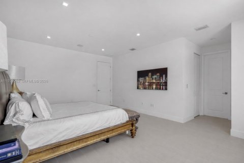 Villa ou maison à vendre à Doral, Floride: 4 chambres, 319.21 m2 № 2055898 - photo 13