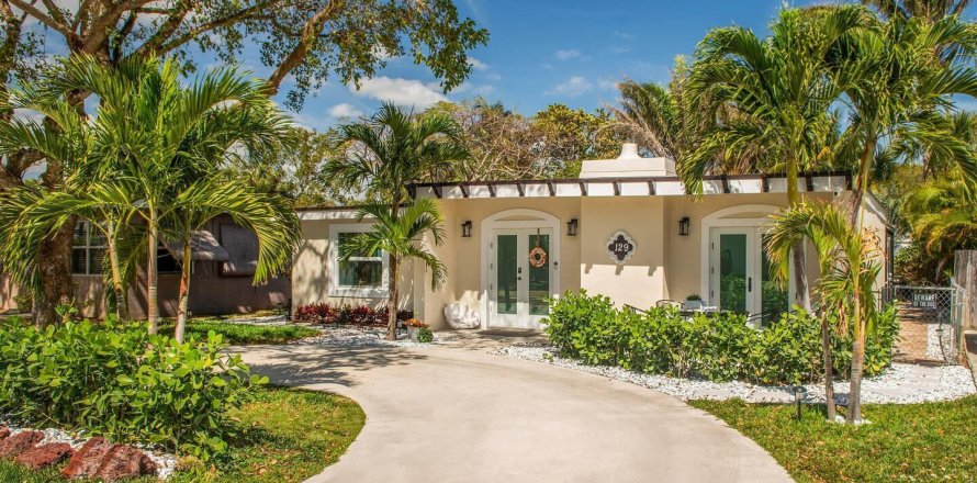 Appartement à Lantana, Floride 4 chambres, 137.5 m2 № 2390223
