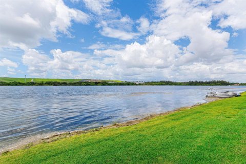 Condo in Deerfield Beach, Florida, 2 bedrooms  № 2185571 - photo 30