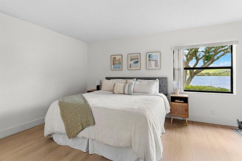 Condo in Deerfield Beach, Florida, 2 bedrooms  № 2185571 - photo 18