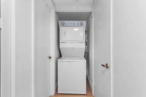 Condo in Deerfield Beach, Florida, 2 bedrooms  № 2185571 - photo 23