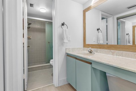Condo in Deerfield Beach, Florida, 2 bedrooms  № 2185571 - photo 21