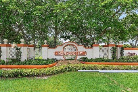 Condo in Deerfield Beach, Florida, 2 bedrooms № 2185571