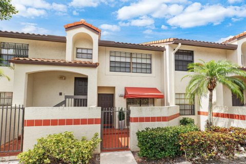 Condo in Deerfield Beach, Florida, 2 bedrooms  № 2185571 - photo 4