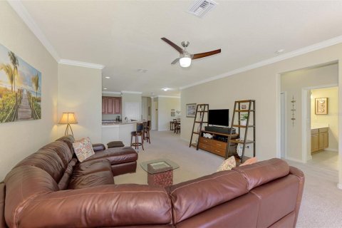 House in Venice, Florida 4 bedrooms, 209.4 sq.m. № 1801602 - photo 19