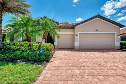 House in Venice, Florida 4 bedrooms, 209.4 sq.m. № 1801602 - photo 8