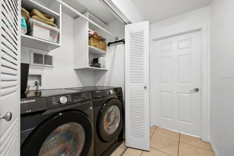 Condo in Tampa, Florida, 2 bedrooms  № 2200847 - photo 22