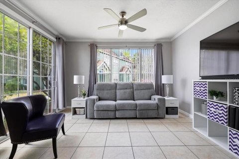 Condo in Tampa, Florida, 2 bedrooms  № 2200847 - photo 10