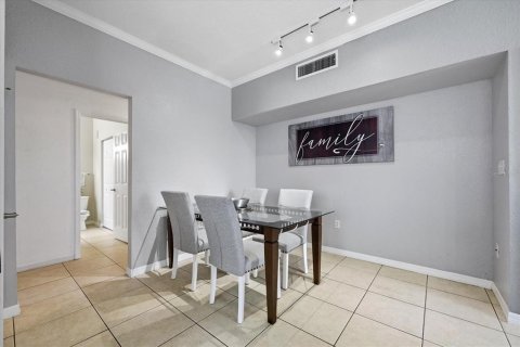Condo in Tampa, Florida, 2 bedrooms  № 2200847 - photo 16
