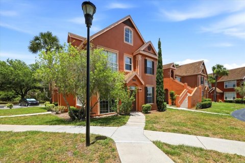 Condo in Tampa, Florida, 2 bedrooms  № 2200847 - photo 4