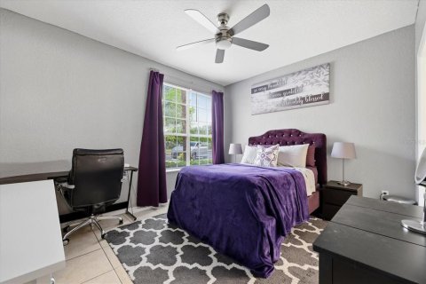 Condo in Tampa, Florida, 2 bedrooms  № 2200847 - photo 17