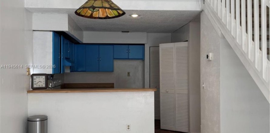 Таунхаус в Норт-Лодердейл, Флорида 3 спальни, 124.12м2 № 2008065