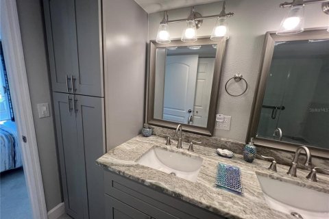 Condo in Punta Gorda, Florida, 2 bedrooms № 2111650 - photo 24