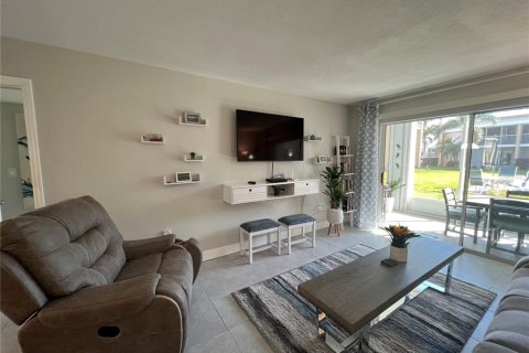 Condo in Punta Gorda, Florida, 2 bedrooms № 2111650 - photo 7