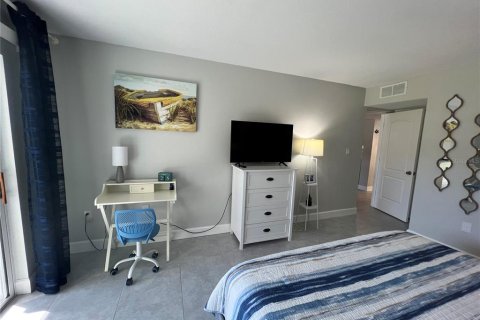 Condo in Punta Gorda, Florida, 2 bedrooms № 2111650 - photo 19