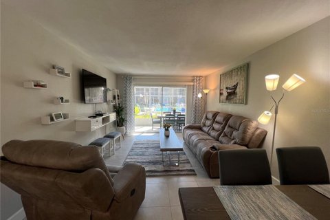 Condo in Punta Gorda, Florida, 2 bedrooms № 2111650 - photo 5