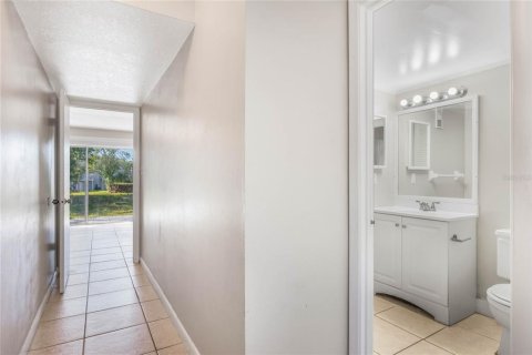 Condo in Winter Park, Florida, 4 rooms  № 1574952 - photo 14