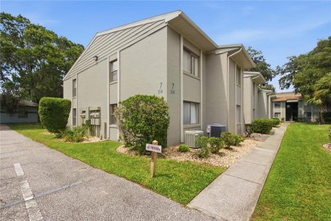 Condo in Palm Coast, Florida, 2 bedrooms № 2218867 - photo 2