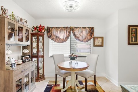 Condo in Palm Coast, Florida, 2 bedrooms № 2218867 - photo 6