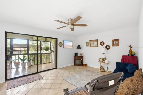 Condo in Palm Coast, Florida, 2 bedrooms № 2218867 - photo 9