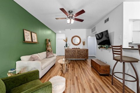 Copropriété à louer à Tampa, Floride: 1 chambre, 96.99 m2 № 2167152 - photo 2
