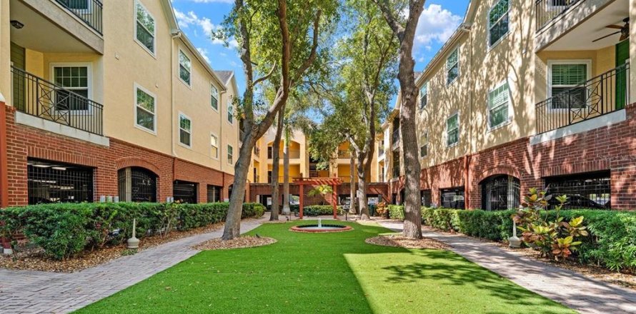Condo à Tampa, Floride, 1 chambre  № 2167152