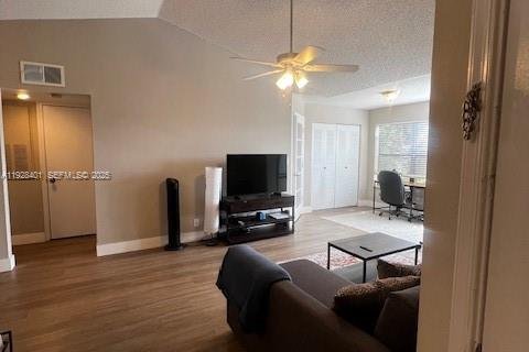 Снять в аренду кондоминиум в Дейви, Флорида 1 спальня, 74.79м2, № 1987732 - фото 2