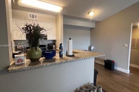 Снять в аренду кондоминиум в Дейви, Флорида 1 спальня, 74.79м2, № 1987732 - фото 5