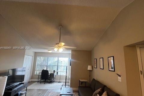 Снять в аренду кондоминиум в Дейви, Флорида 1 спальня, 74.79м2, № 1987732 - фото 6