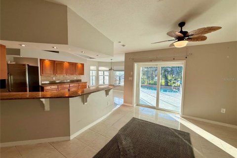 House in Port Charlotte, Florida 3 bedrooms, 150.41 sq.m. № 2394263 - photo 8