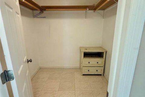 House in Port Charlotte, Florida 3 bedrooms, 150.41 sq.m. № 2394263 - photo 13