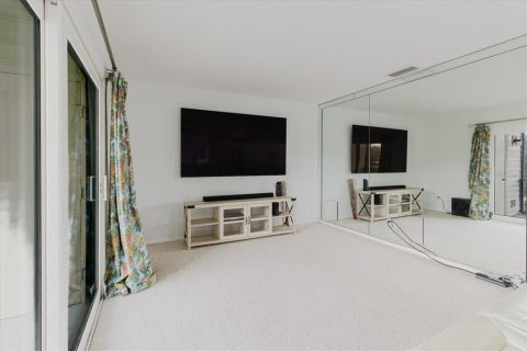 Condo in Tarpon Springs, Florida, 2 bedrooms  № 1630737 - photo 12
