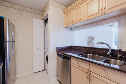 Condo in Tarpon Springs, Florida, 2 bedrooms  № 1630737 - photo 29