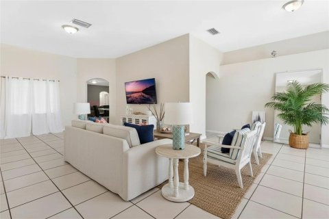 House in Kissimmee, Florida 4 bedrooms, 183.85 sq.m. № 2236525 - photo 21