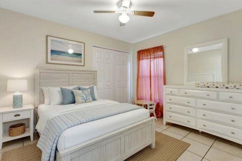 House in Kissimmee, Florida 4 bedrooms, 183.85 sq.m. № 2236525 - photo 28