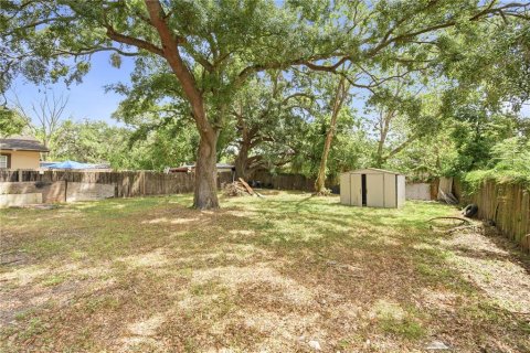 House in Tampa, Florida 2 bedrooms, 62.43 sq.m. № 2201806 - photo 16