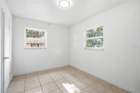 House in Tampa, Florida 2 bedrooms, 62.43 sq.m. № 2201806 - photo 10